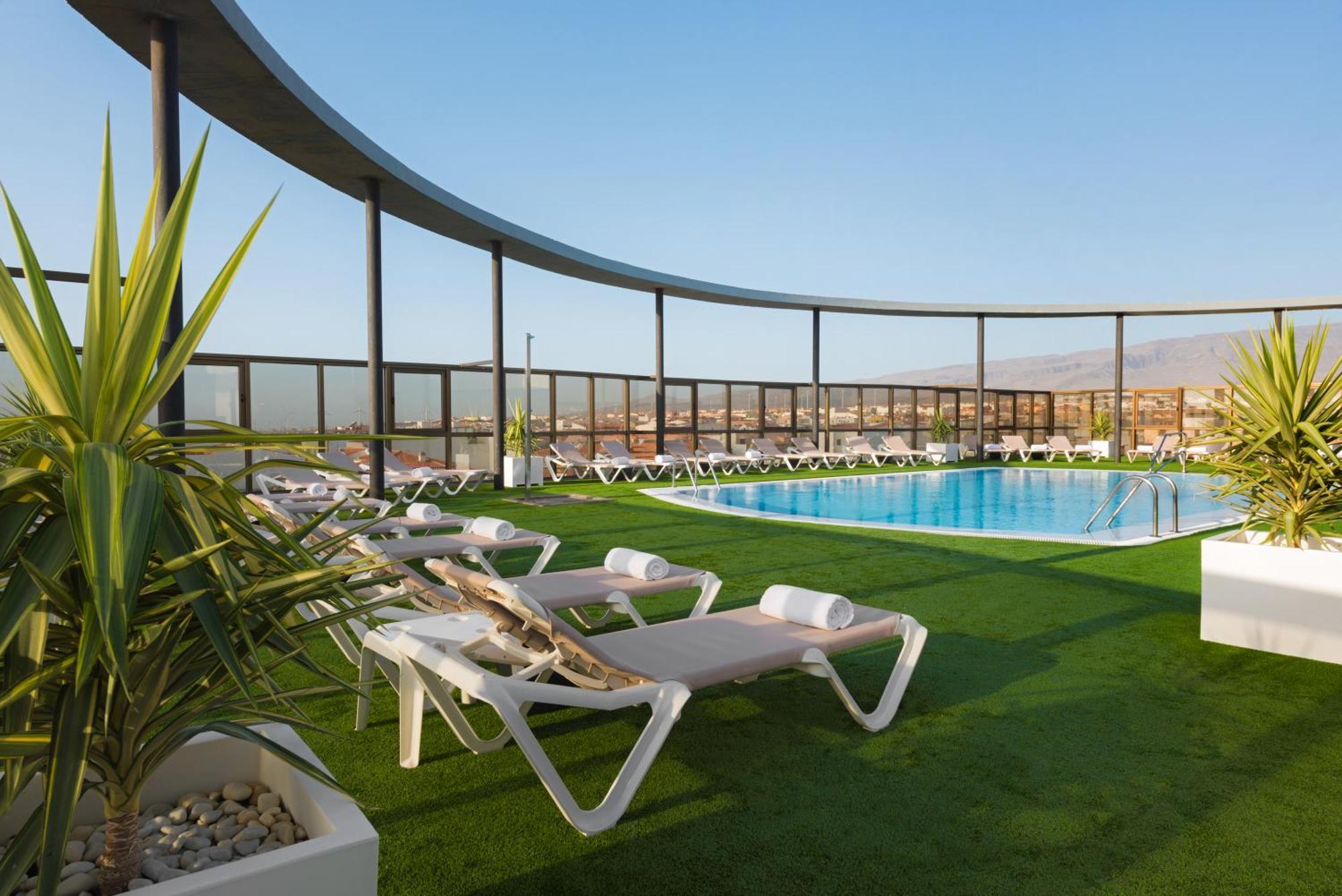 Elba Vecindario Aeropuerto Business & Convention Hotel ภายนอก รูปภาพ