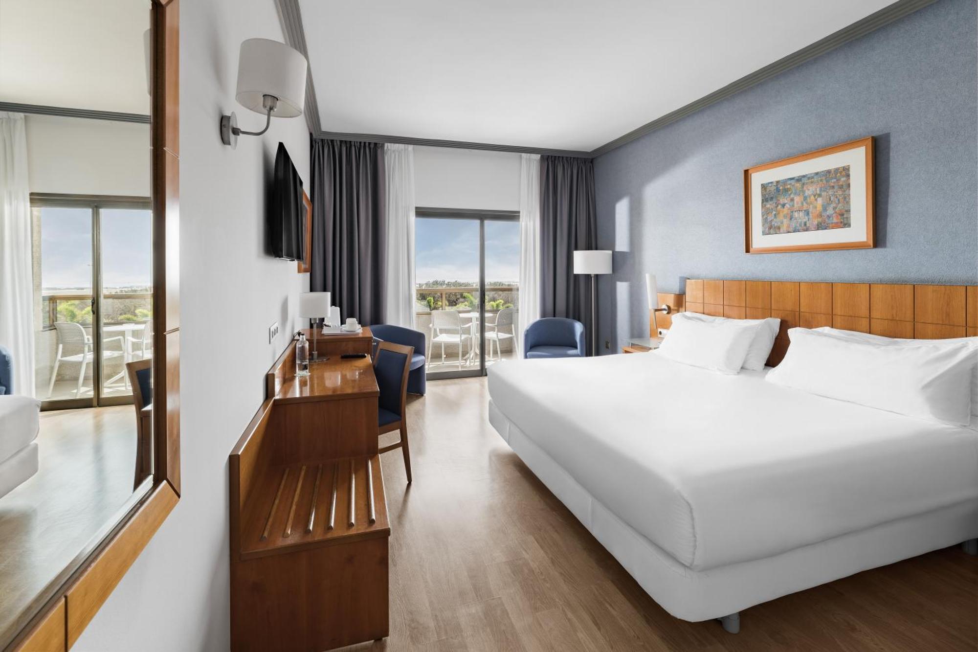 Elba Vecindario Aeropuerto Business & Convention Hotel ภายนอก รูปภาพ